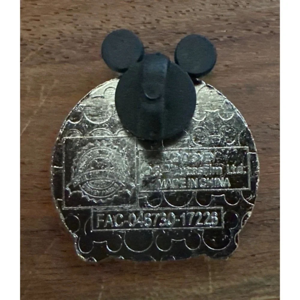 Disney Star Wars Mandalorian Tsum Tsum Pin Mickey Trading Pin Authentic